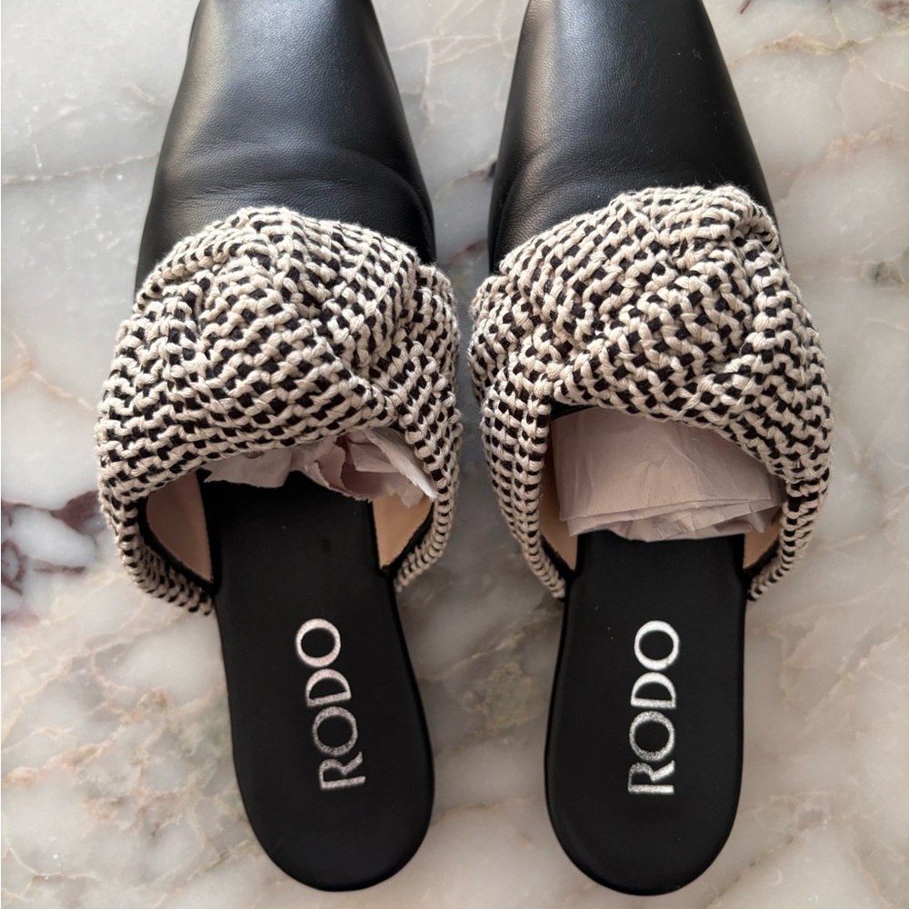 RODO Slide sandals size 7.5